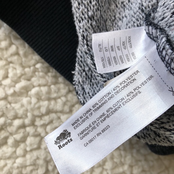 Roots hoodie zip up with 2 front pockets black am with white fleck Sz M - Picture 4 of 6